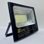 Đèn Pha 200W năng lượng mặt trời 6 Đèn mặt trời 200W