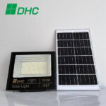 Đèn Pha 300W năng lượng mặt trời 4 Đèn pha năng lượng mặt trời 300W