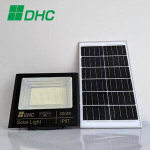 Đèn pha năng lượng mặt trời 300W